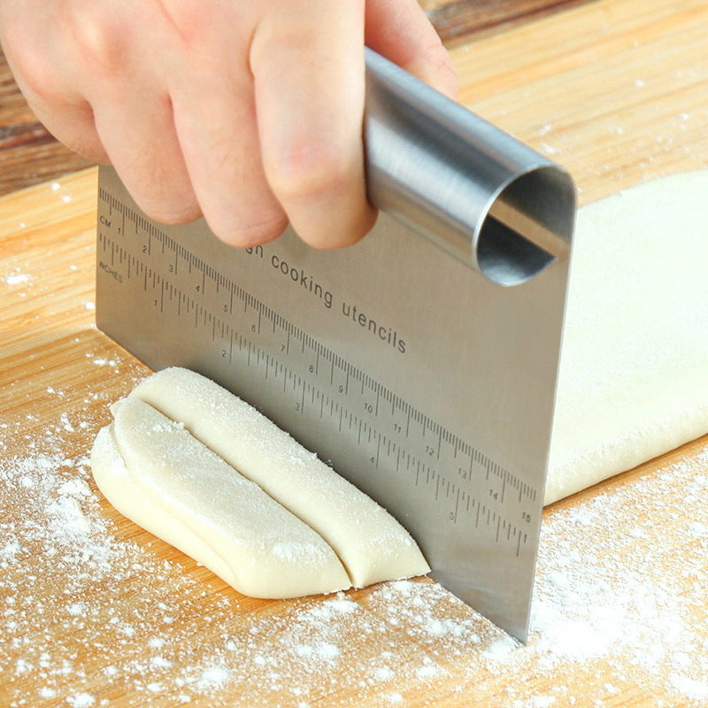 Professional Grade Stainless Steel Dough Scraper for Precise Cuts