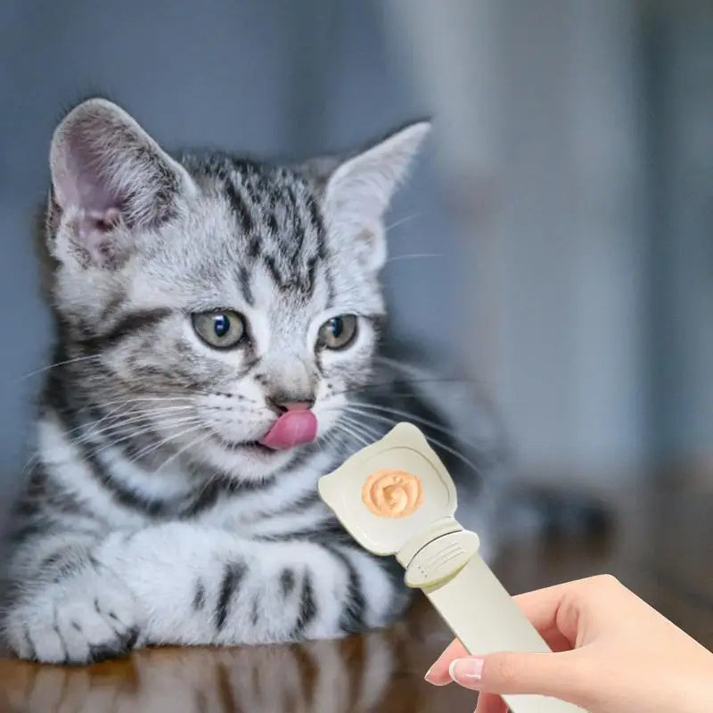 Cat Treat Spoon for Easy Squeezing and Serving