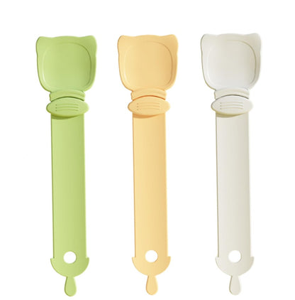 Cat Treat Spoon for Easy Squeezing and Serving