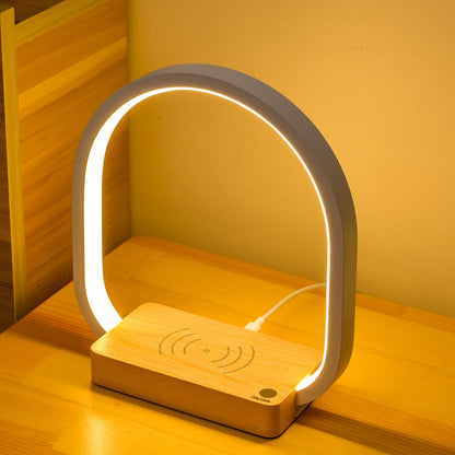 Multifunctional European Style Wireless Charging Desk Lamp for Home