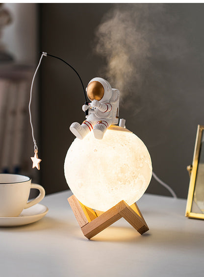 Astronaut Figurines Night Light Humidifier